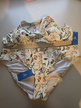 Cupshe Floral Two-Piece Bikini Set - Cream with Green & Pastel Flowers